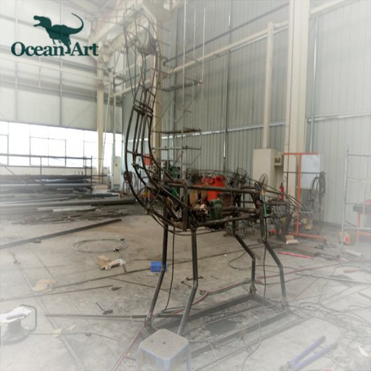 仿真恐龙造作现场-坐骑西方龙造作过程