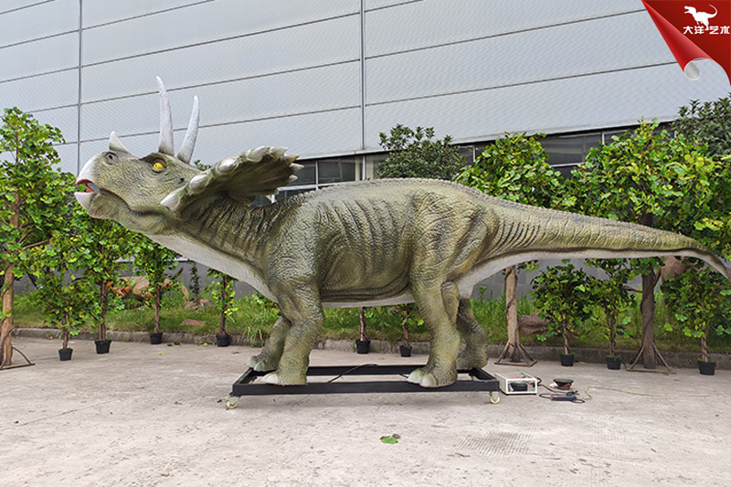 仿真三角龙模型，大型恐龙仿真