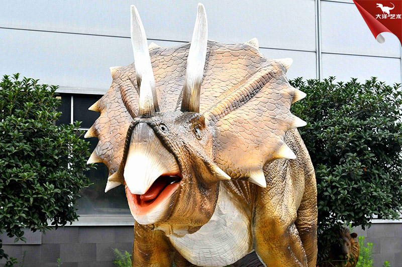 三角龙，大型仿真恐龙