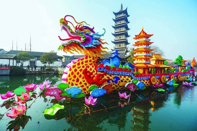 中国龙主题元素花灯，龙形花灯