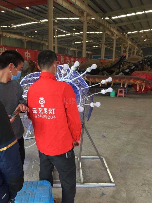 彩灯光雕树造作1