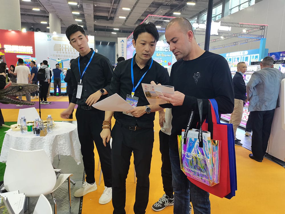 479530374951e60235c0fe78 大润发贵宾厅参与第14届GTI昭通游乐设备产业展 · 图片4