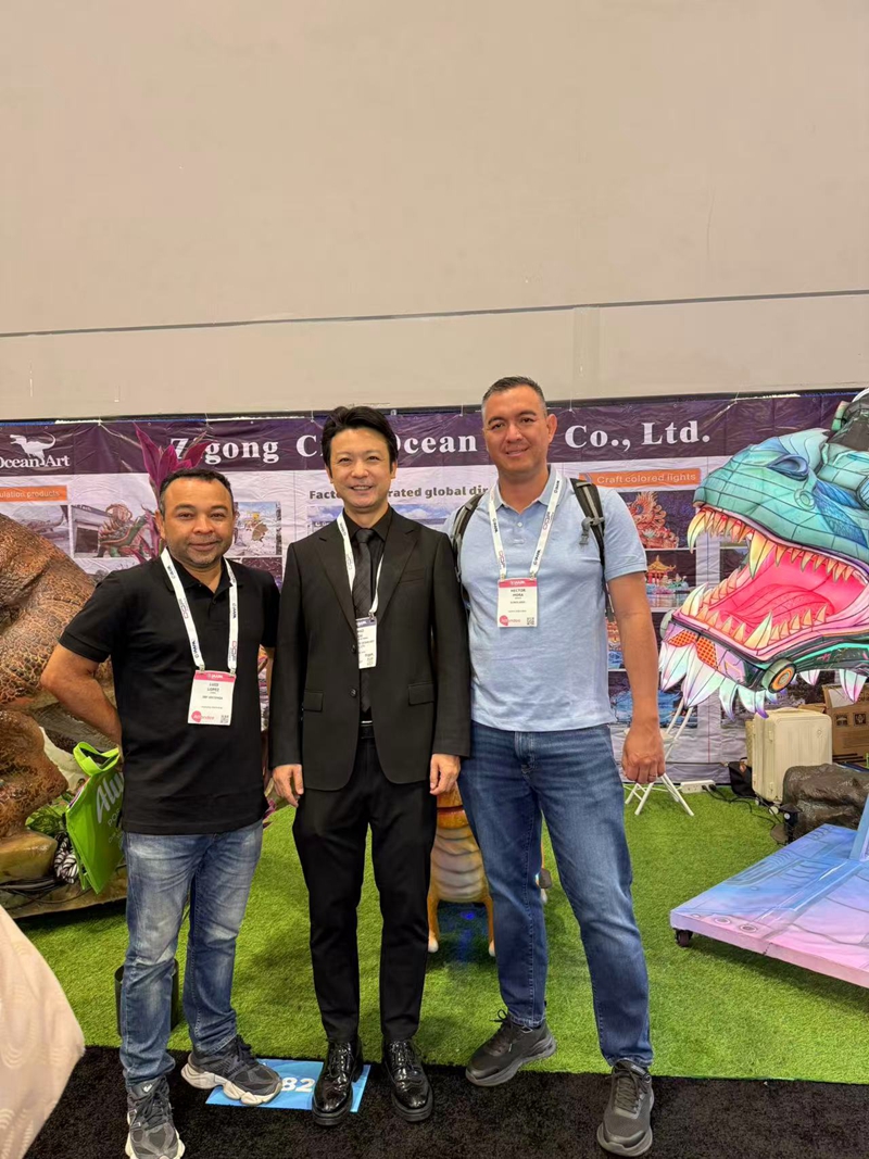 6ef8fc129a32a826c30e56ae 大润发贵宾厅亮相2025年IAAPA展览会